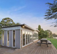 Bluff View River House Stunning Riverfront - Accommodation Bookings