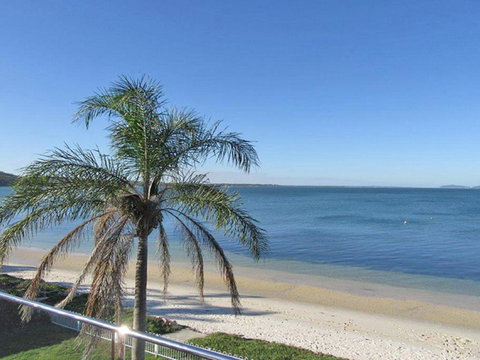 13 Harbourside 3 7 Soldiers Point Road Fantastic Waterfront Unit - Accommodation Bookings 4