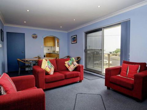 Anchorage 7 Beautifully Renovated Close To Rockpool - Accommodation Bookings 6