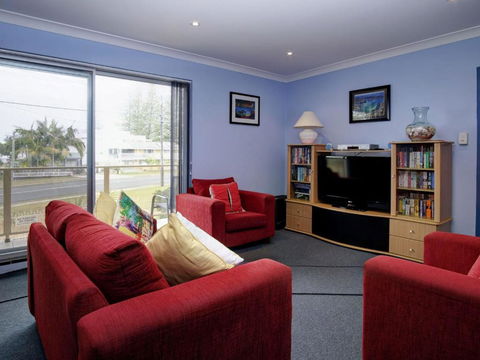 Anchorage 7 Beautifully Renovated Close To Rockpool - Accommodation Bookings 4