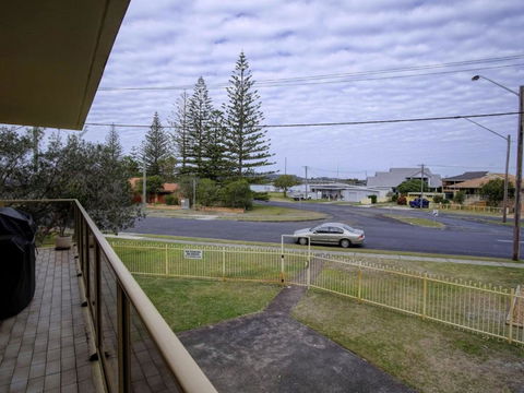 Anchorage 7 Beautifully Renovated Close To Rockpool - Accommodation Bookings 1