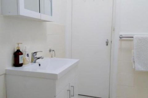 Large 5 Bedroom House With Wifi & Netflix Close To Taronga Western Plains Zoo - Accommodation Bookings 2