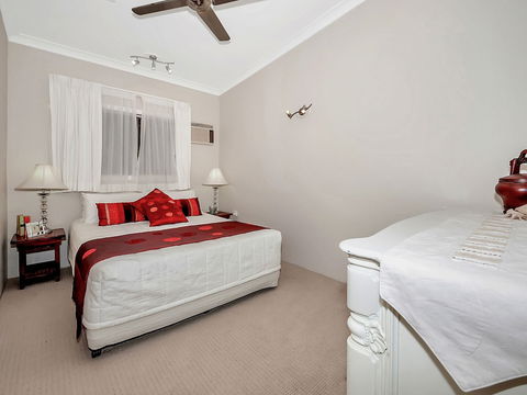 Unique Tropical Rainforest Getaway - Accommodation Bookings 5