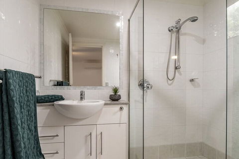 Oceanic 3 - Accommodation Bookings 2