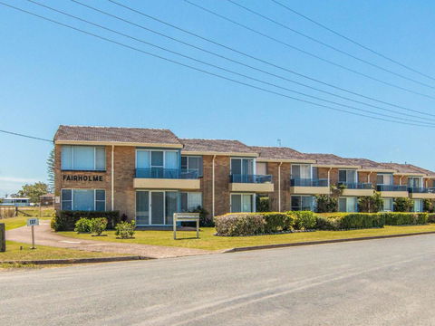 Fairholme 8 Perfect Lakefront Position - Accommodation Bookings 6