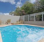 516 Pacific Blue 265 Sandy Point Road with private plunge pool air conditioning  WIFI - Accommodation Bookings