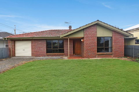 Don Carmella - Accommodation Bookings 2