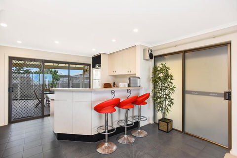 Right On The Beach At Moana - Accommodation Bookings 2