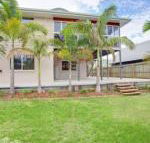 29 Cypress Avenue Rainbow Beach Close to the beach with a pool - Accommodation Bookings
