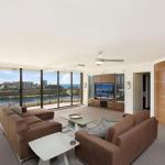 Seascape Apartments Unit 1201A Luxury Apartment With Views Of The Gold Coast & Hinterland - Accommodation Bookings 0