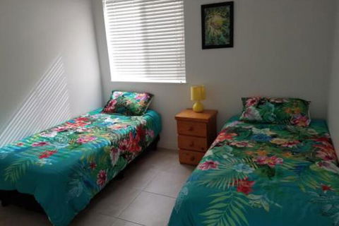 Deepwater Cove Unit 7 68 Lower Gay Terrace Bulcock Beach - Accommodation Bookings 4