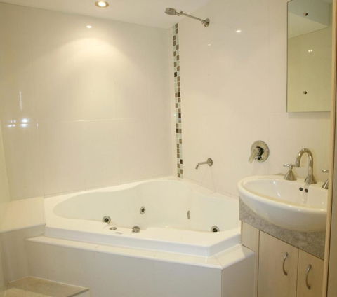 Allamanda U2 Awesome Location  - Accommodation Bookings 2