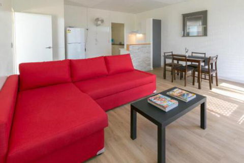 Blue Water Retreat Upstairs & Downstairs - Accommodation Bookings 6