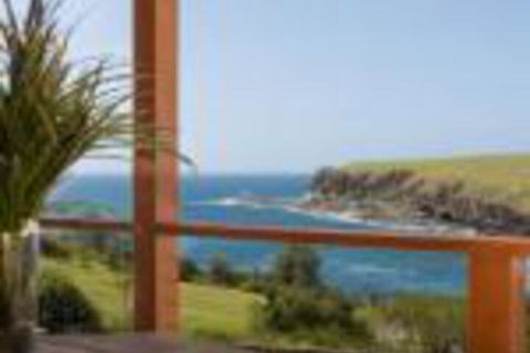 Absolute Oceanfront Cottage - Accommodation Bookings 0