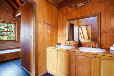 Honeysett Lodge - Accommodation Bookings 7