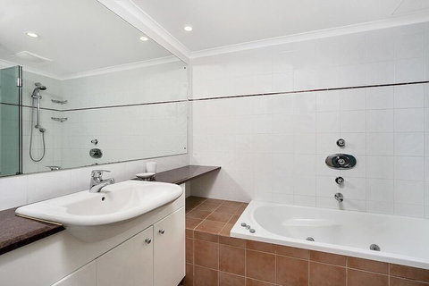 HAMP1 Bright Apartment In Cremorne - Accommodation Bookings 3