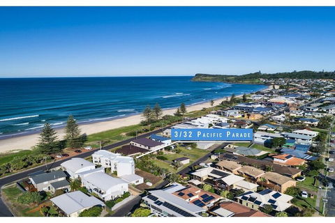 Ocean Waves - Accommodation Bookings 3
