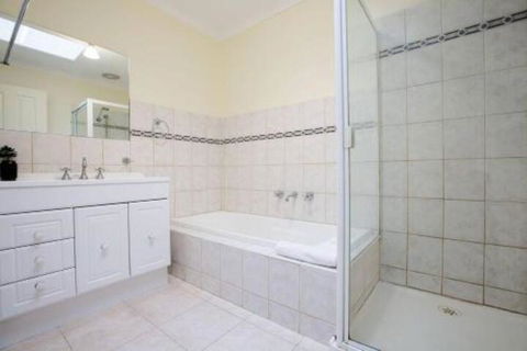 98tullamarine6mins Airportholiday House - Accommodation Bookings 3