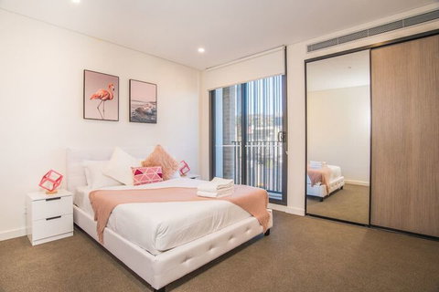 Lovely & Luxurious Townhouse In Zetland - Accommodation Bookings 5