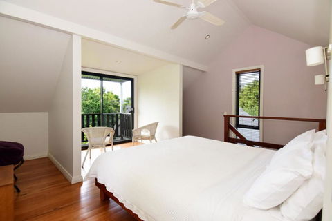 Cloudsong Chalet 2 Close To The Village Centre! - Accommodation Bookings 1