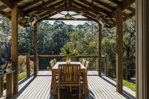 Equanimity Beautiful Character Filled House! - Accommodation Bookings 5