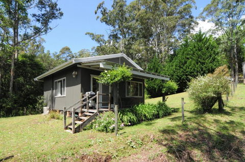 Love Shack 1 Bedroom Cosy Cottage! - Accommodation Bookings 4