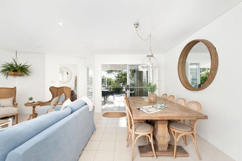 Arabella Stylish Seaside Sanctuary With Views - Accommodation Bookings 4