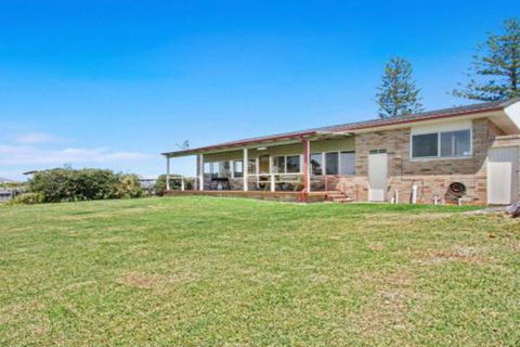 Amazing Aspects Perched Above Tilbury Cove - Accommodation Bookings 7