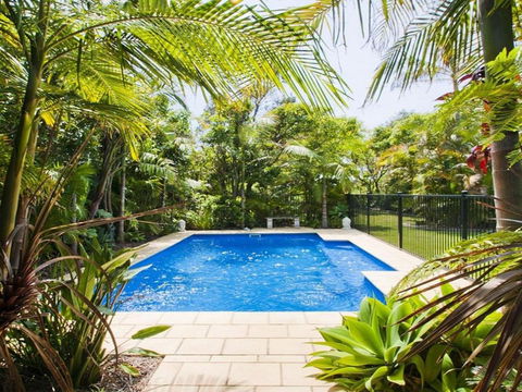Beachfront Pool House Absolute Beachfront - Accommodation Bookings 4