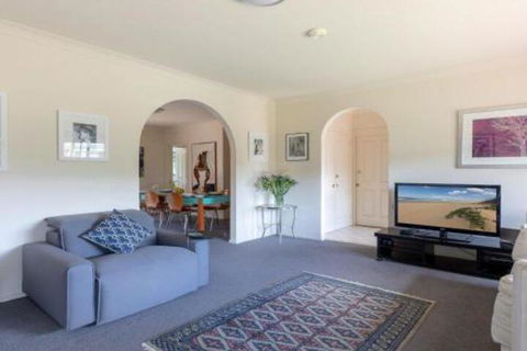 Walling Clifton Gardens Backing Onto Golf Course - Accommodation Bookings 5