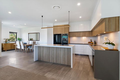 Penthouse Luxe Sunrise Beach - Accommodation Bookings 4