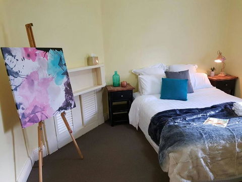 Cute Cottage On Byng Walk To Town & Pet Friendly - Accommodation Bookings 4