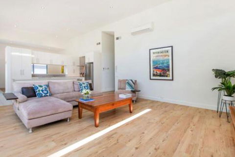 PALM COURT RETREAT MORNINGTON - Accommodation Bookings 4