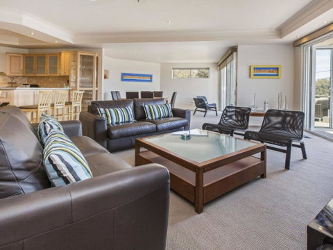 SEA GRANGE MORNINGTON - Accommodation Bookings 4
