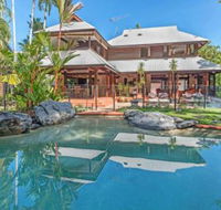 Luxurious Sala Private Beachfront Escape - Accommodation Bookings