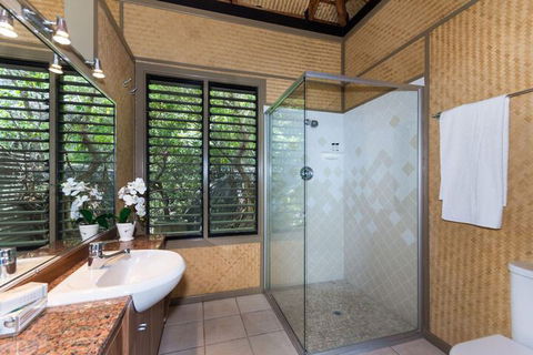Absolute Beachfront - Accommodation Bookings 6