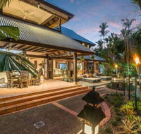 Sala on the Beach Luxury Beachfront House - Accommodation Bookings