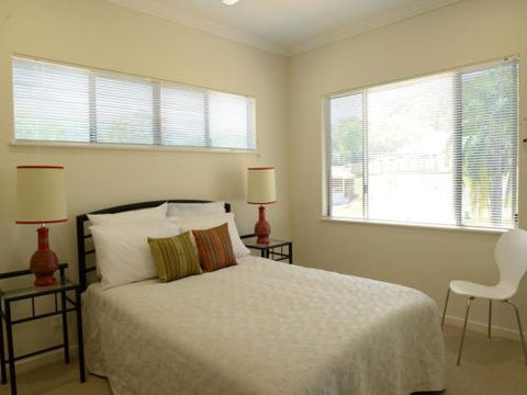 LANDSCAPE At PALM COVE - Accommodation Bookings 6