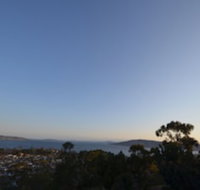 Hilltop House - Accommodation Bookings
