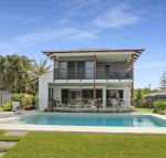 WATERFRONT HOME BORDERING MOOLOOLABA