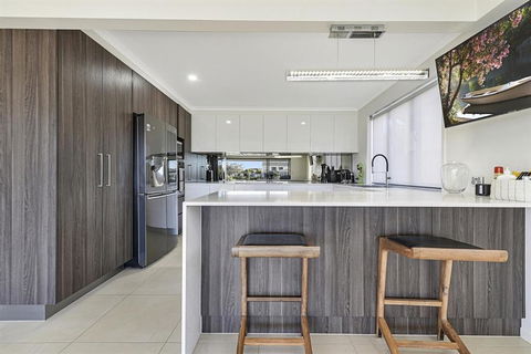 CANAL HOME NEAR MOOLOOLABA Kooringal - Accommodation Bookings 5