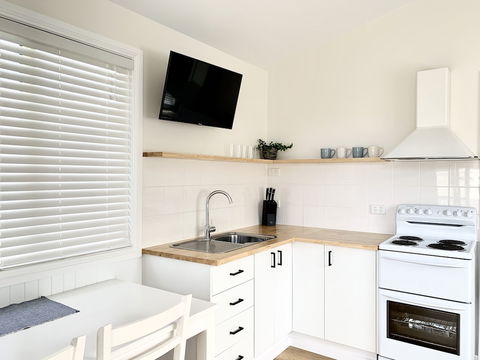 Little Palm Cabins - Accommodation Bookings 6