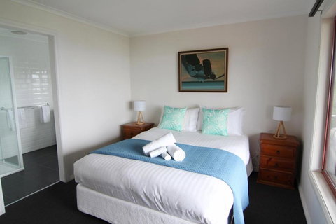 DOLPHIN LOOKOUT COTTAGE Amazing Views Of The Bay Of Fires - Accommodation Bookings 2