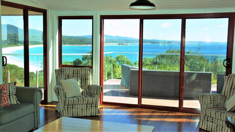 DOLPHIN LOOKOUT COTTAGE Amazing Views Of The Bay Of Fires - Accommodation Bookings 3