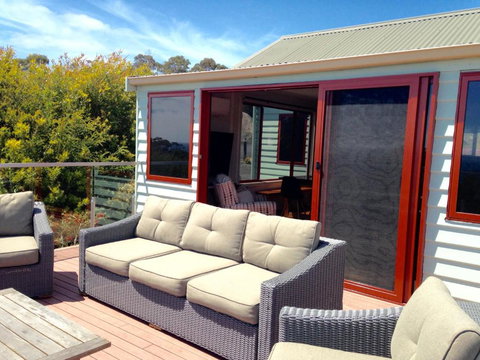 DOLPHIN LOOKOUT COTTAGE Amazing Views Of The Bay Of Fires - Accommodation Bookings 4