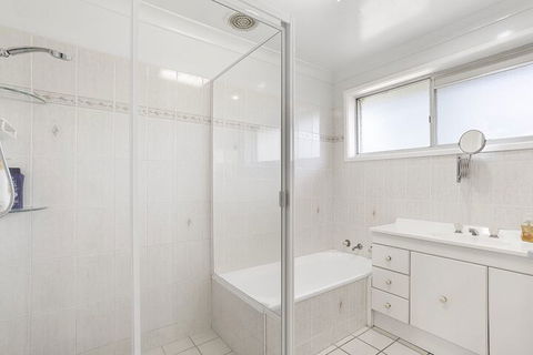 Government Road 65 - Accommodation Bookings 5