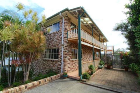 Amzaz 15 Korogora Street - Accommodation Bookings 2