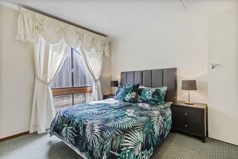 Oceans 11 - Accommodation Bookings 5