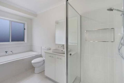 V & V Family Dream Away - Accommodation Bookings 3