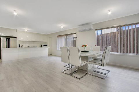V & V Family Dream Away - Accommodation Bookings 4